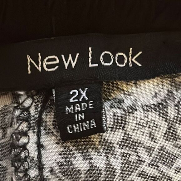 New Look   - Picture 3 of 3